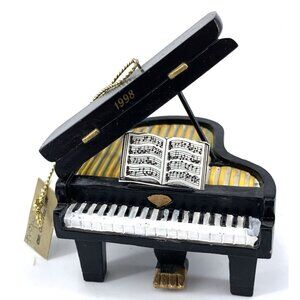 Mr Christmas Grand Piano Christmas Ornament Wood Hand Painted 1998 Vtg